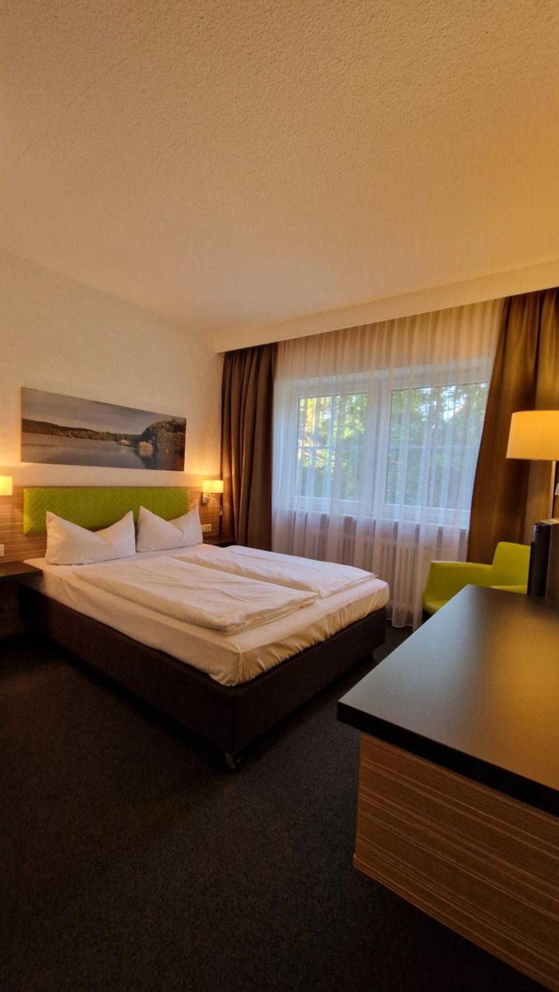 Hotel Sonnenhof Плайнфельд Экстерьер фото